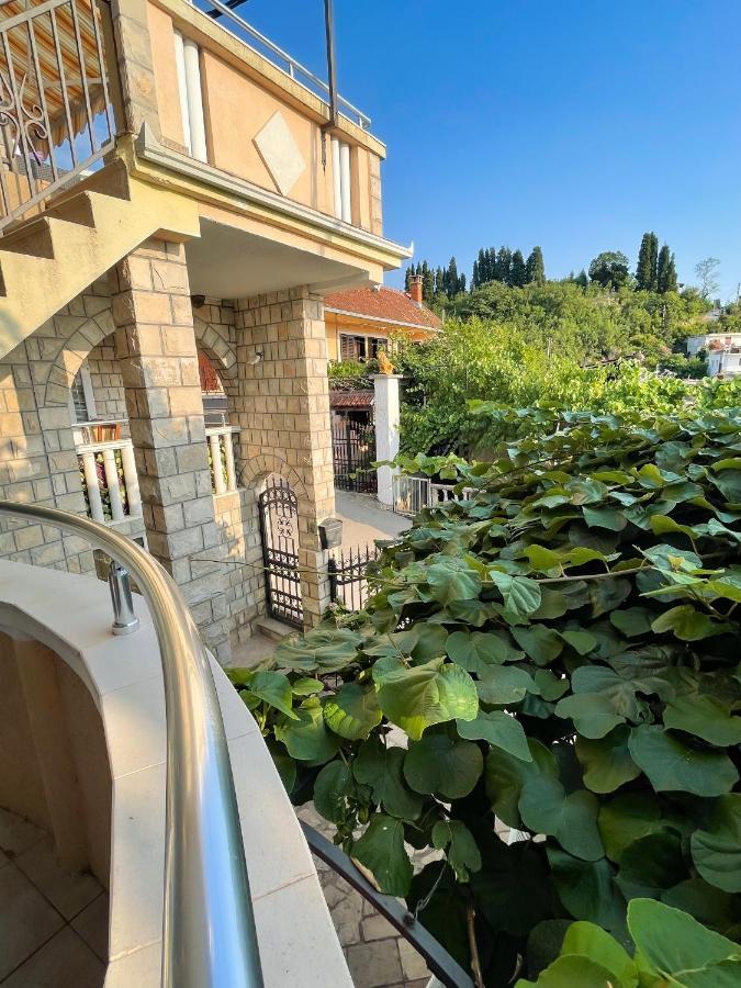 Apartments Moracanin Сутоморе Екстер'єр фото