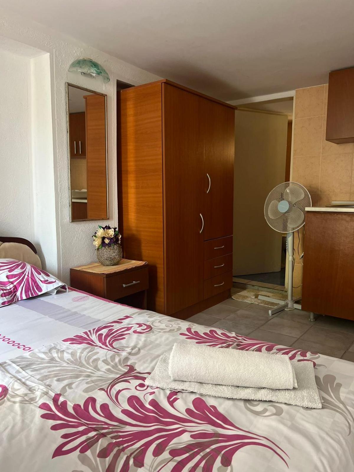 Apartments Moracanin Сутоморе Екстер'єр фото