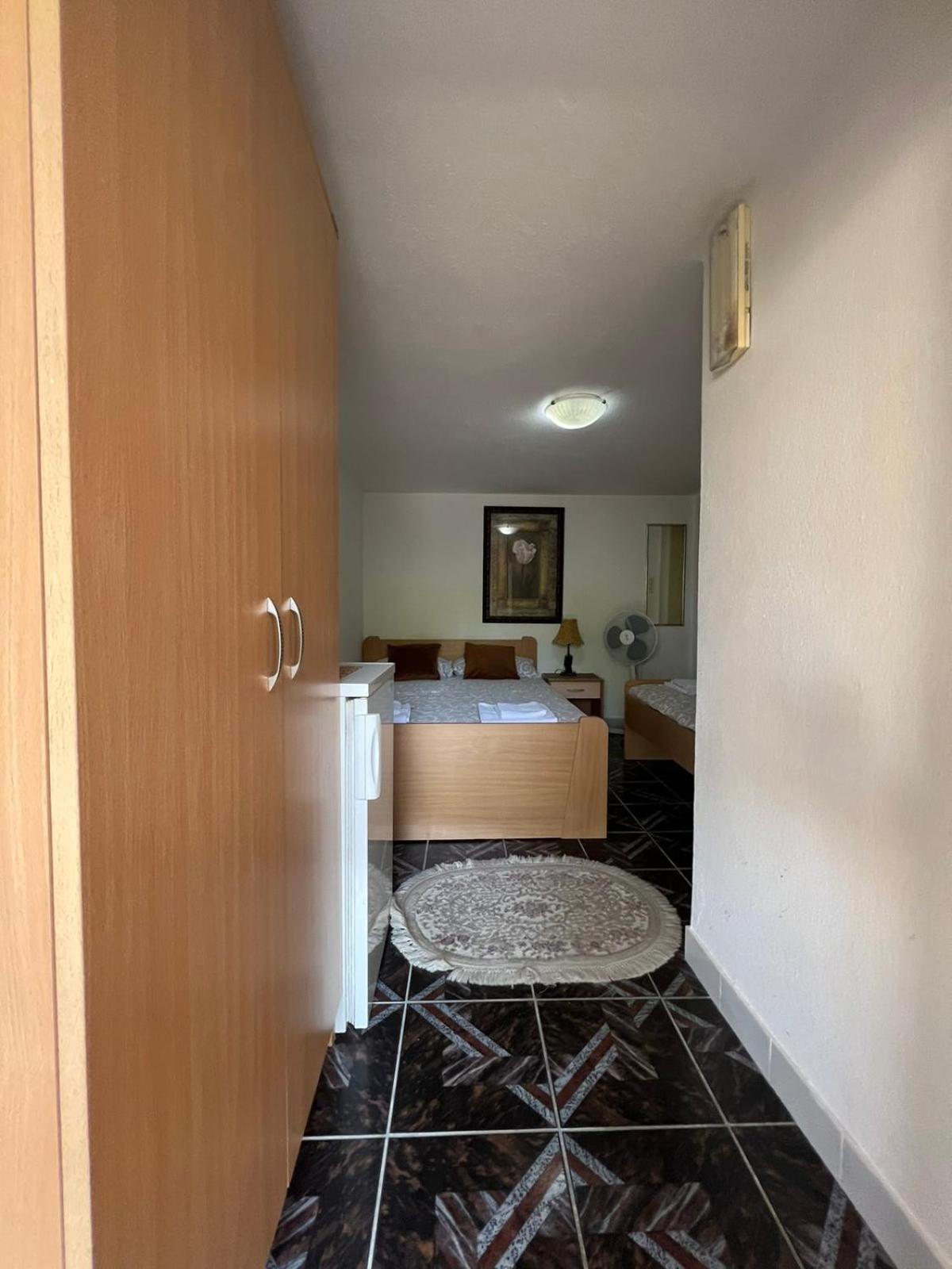 Apartments Moracanin Сутоморе Екстер'єр фото