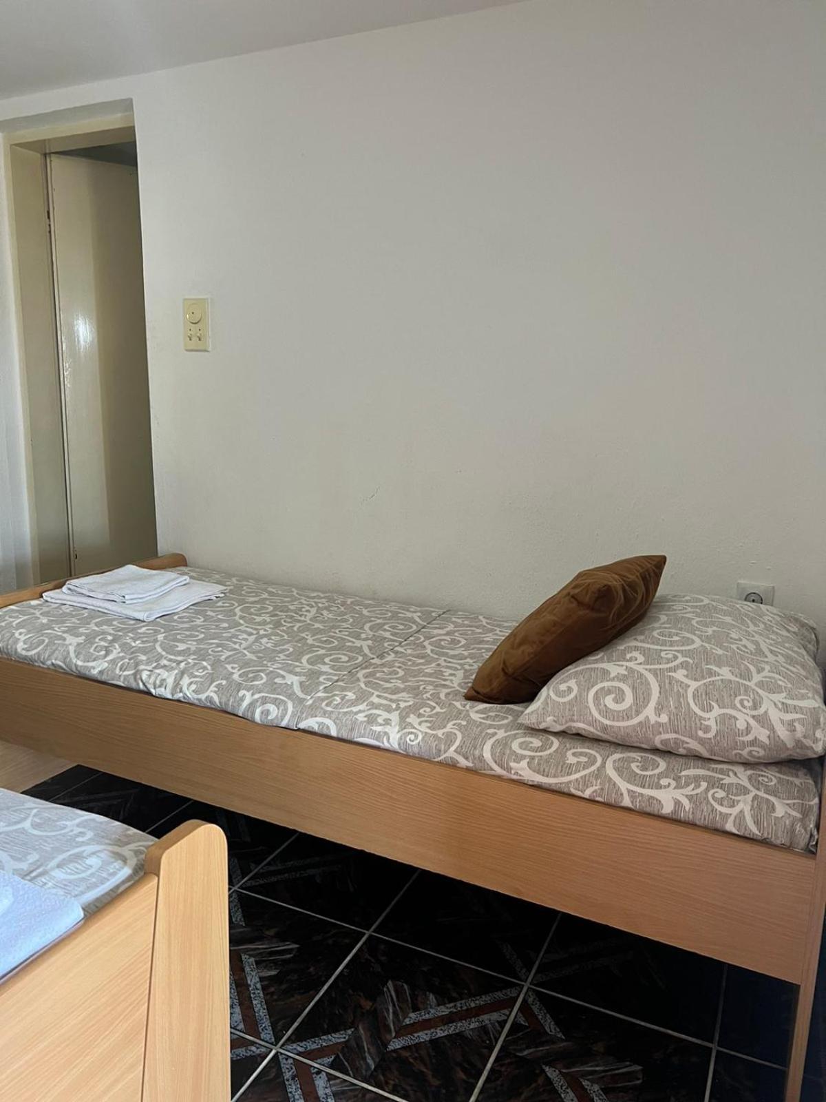 Apartments Moracanin Сутоморе Екстер'єр фото